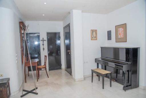 Theodore'S Maisonette Next To The Metro Station Athens Ngoại thất bức ảnh