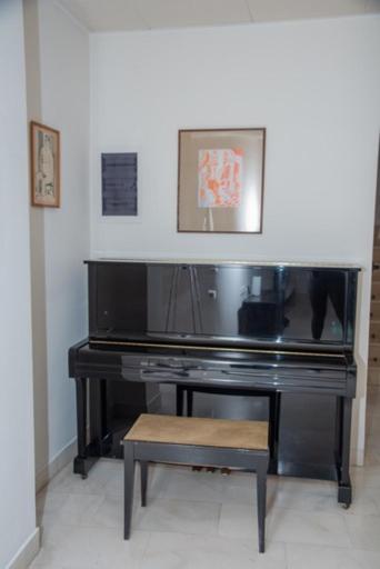 Theodore'S Maisonette Next To The Metro Station Athens Ngoại thất bức ảnh